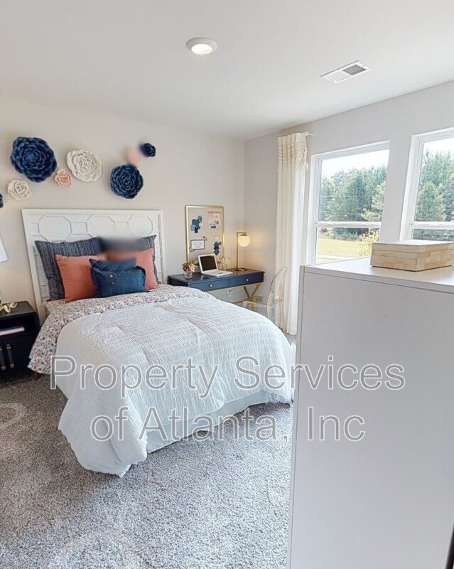 Fairburn 5BD/2.5BA newer home! property image