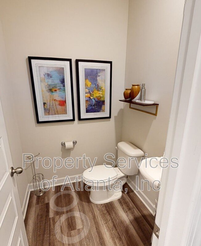 Fairburn 5BD/2.5BA newer home! property image