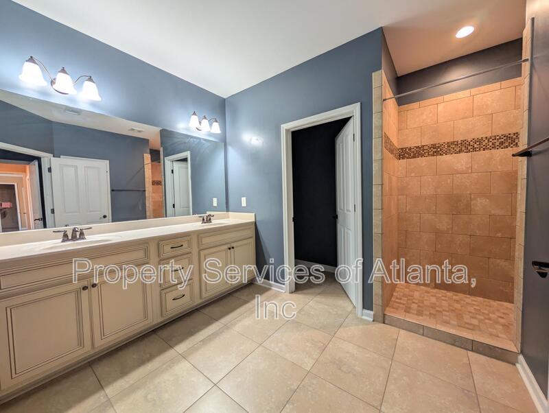 Beautiful  2BD/2BA Ranch with bonus room Move in Now property image