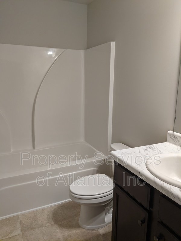 McDonough 3BD/2.5BA Newer Build property image