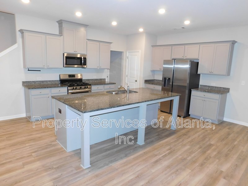 Marietta - 3BR/2.5BA Townhouse - Community with Pool property image