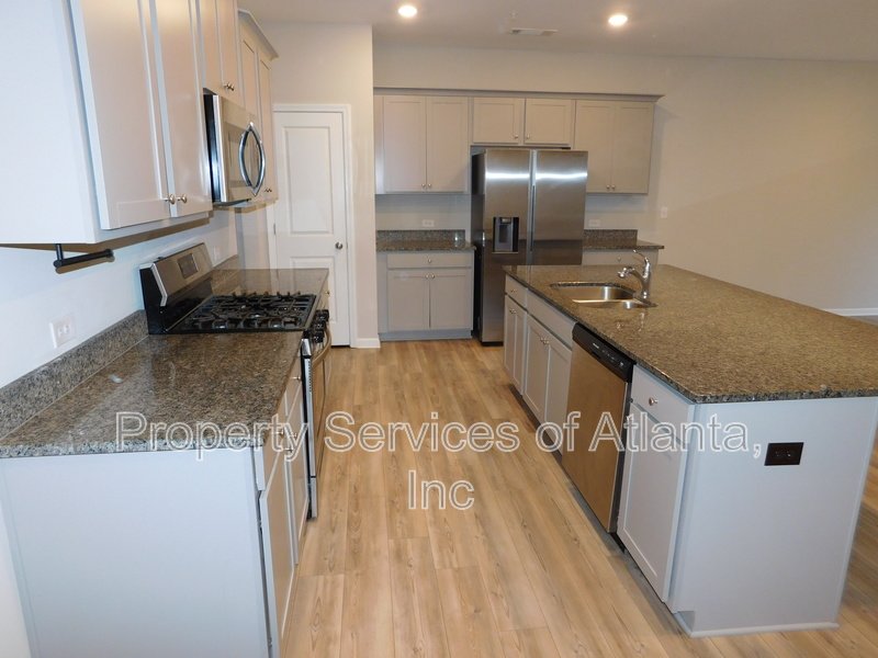 Marietta - 3BR/2.5BA Townhouse - Community with Pool property image