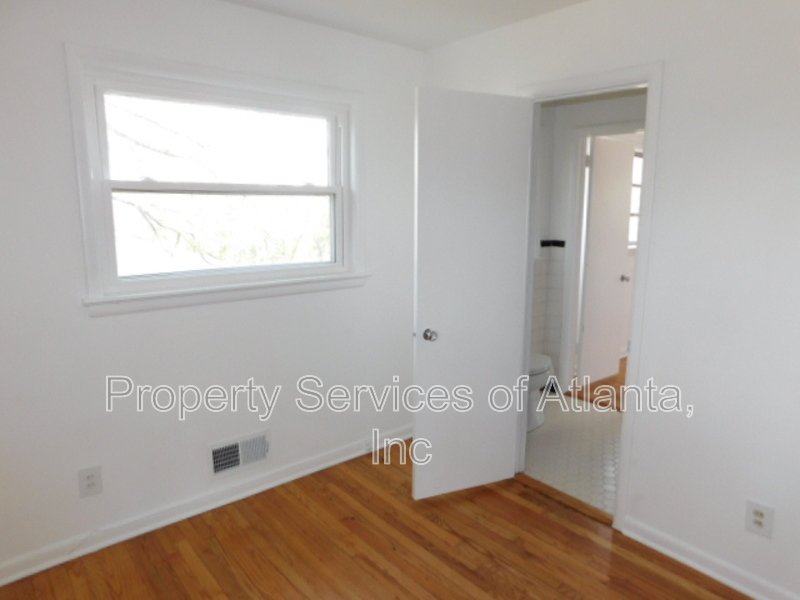 Decatur - Remodeled 3BR/2BA - Garage property image