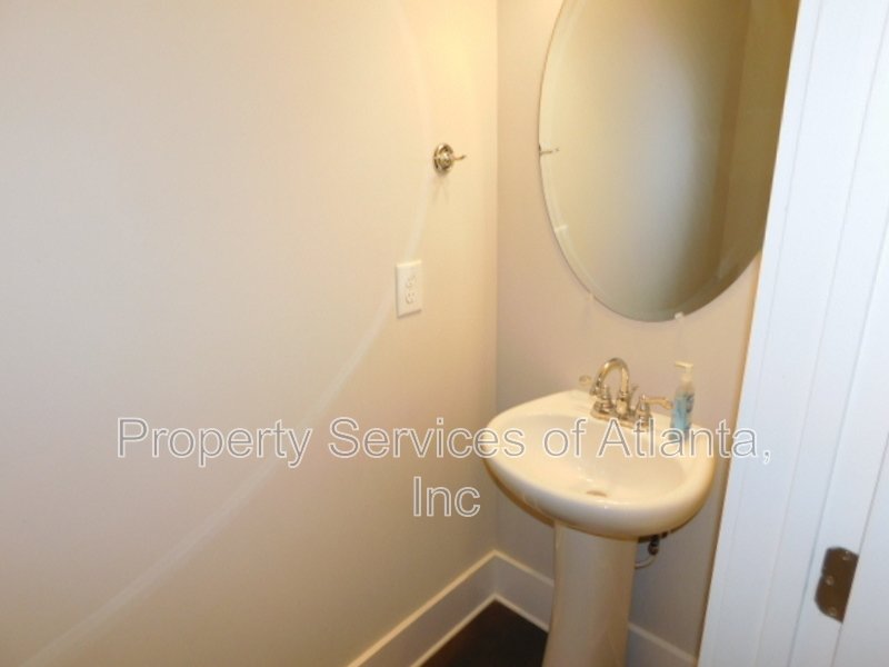 Powder Springs - 4BR/3.5BA - Spacious Home - Amenities property image