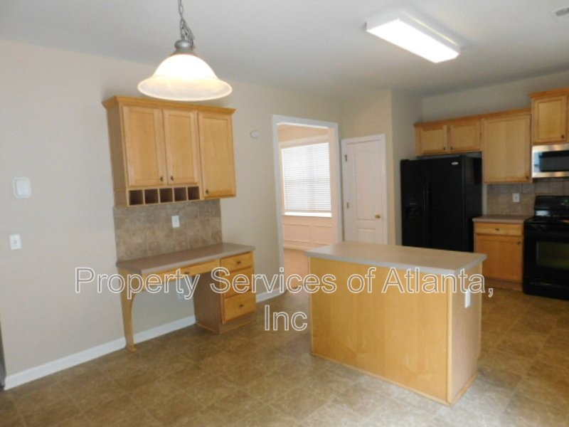 Douglasville - 4BR/2.5BA - Great Community with Amenities property image