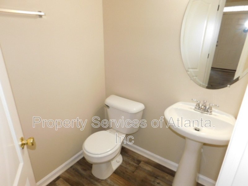 Douglasville - 4BR/2.5BA - Great Community with Amenities property image