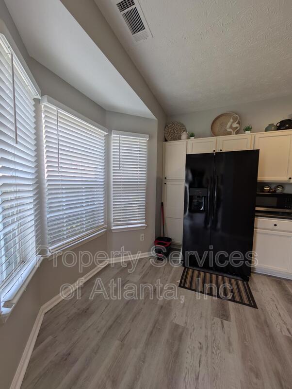 End townhome 2BD/2.5 Bath property image