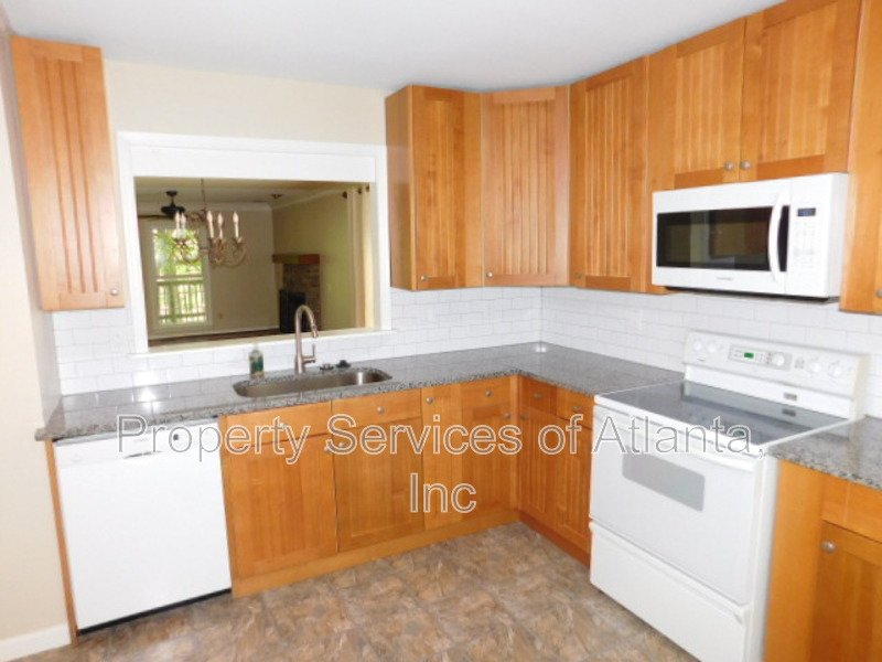 Sandy Springs -3BR/2.5BA  Duplex Townhouse property image