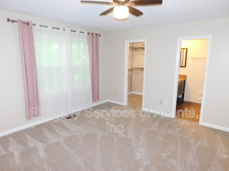 Sandy Springs -3BR/2.5BA  Duplex Townhouse property image