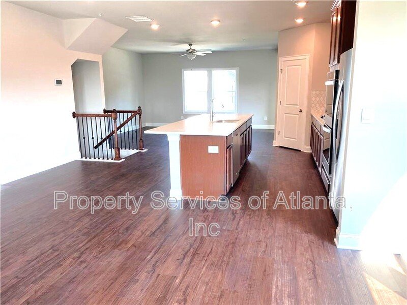 Woodstock - 4BR/3.5BA -TOWNHOUSE-GREAT SCHOOLS-INCLUDES LANDSCAPING. property image