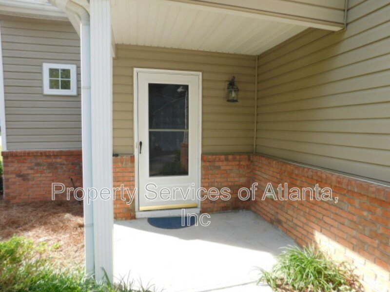 Acworth -  2BR/2.5BA Townhome - Fenced Yard property image