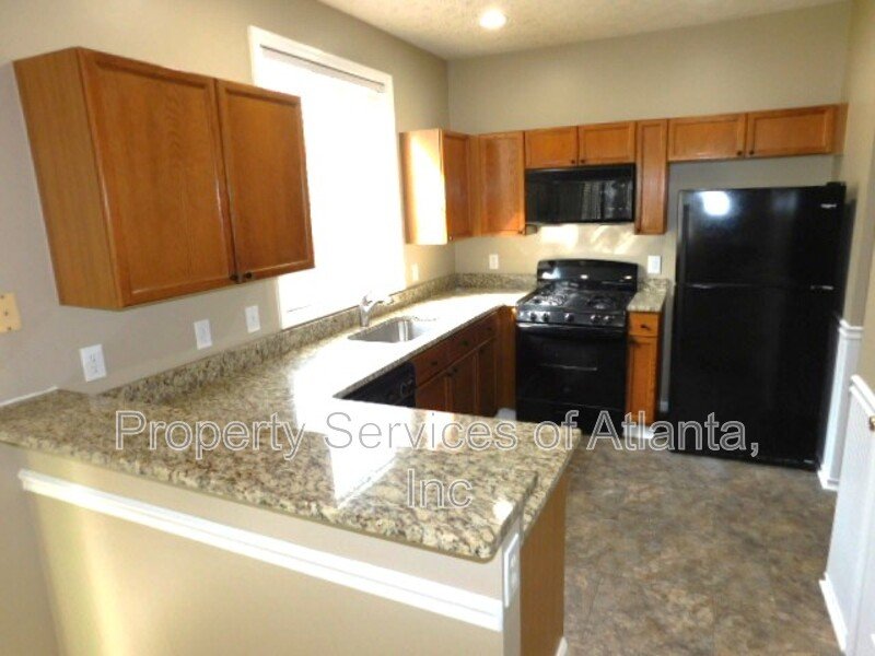 Acworth -  2BR/2.5BA Townhome - Fenced Yard property image