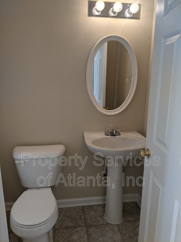 Stockbridge 4B/2.5BA Easy Location! property image