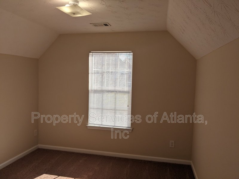 Stockbridge 4B/2.5BA Easy Location! property image