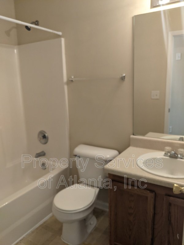 Stockbridge 4B/2.5BA Easy Location! property image