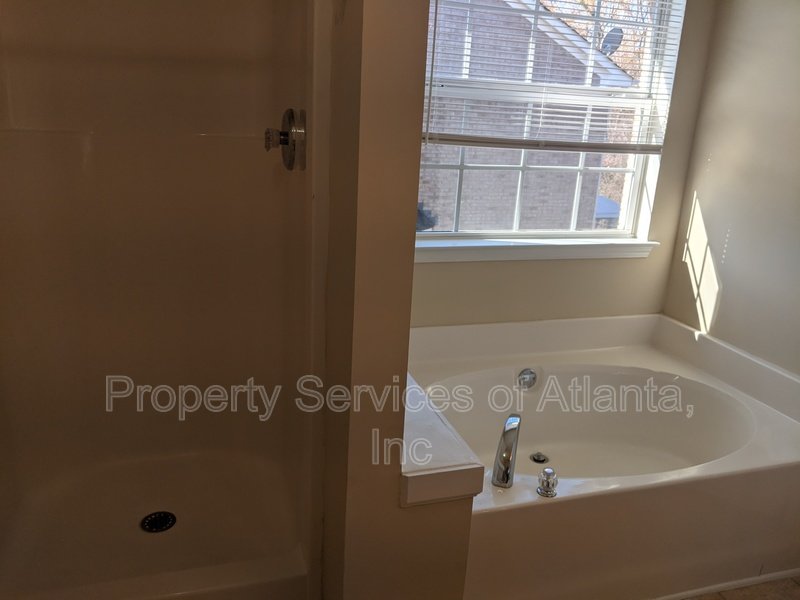 Stockbridge 4B/2.5BA Easy Location! property image