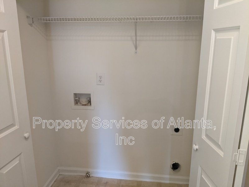 Stockbridge 4B/2.5BA Easy Location! property image