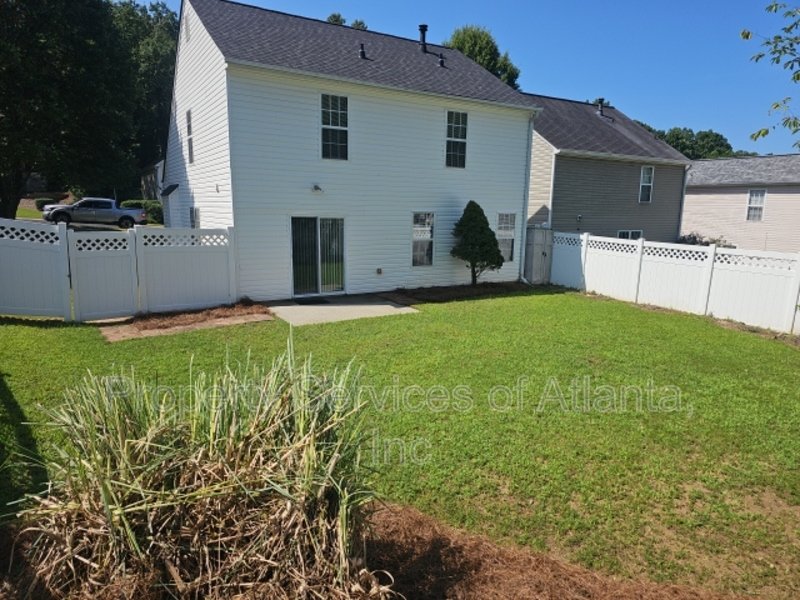 Canton - 3BR/2.5BA - FENCED CORNER LOT - GREAT SCHOOLS - SEE SPECIAL property image