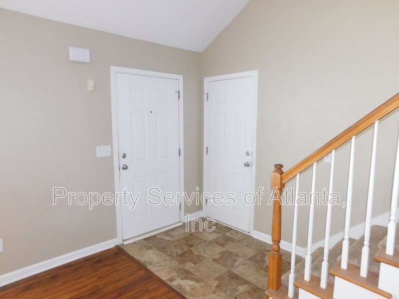 Canton - 3BR/2.5BA - FENCED CORNER LOT - GREAT SCHOOLS - SEE SPECIAL property image