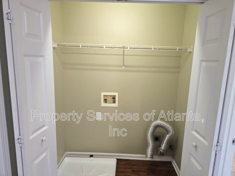 Canton - 3BR/2.5BA - FENCED CORNER LOT - GREAT SCHOOLS - SEE SPECIAL property image