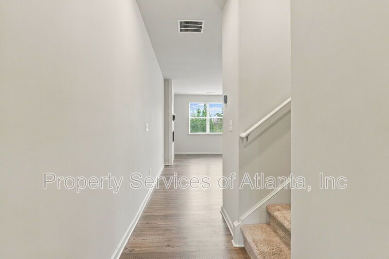 Flowery Branch - 3BR/2.5BA Townhouse - Includes Landscaping - SEE SPEC property image