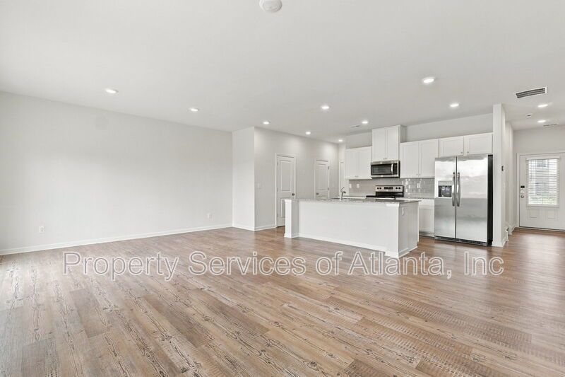 Flowery Branch - 3BR/2.5BA Townhouse - Includes Landscaping - SEE SPEC property image