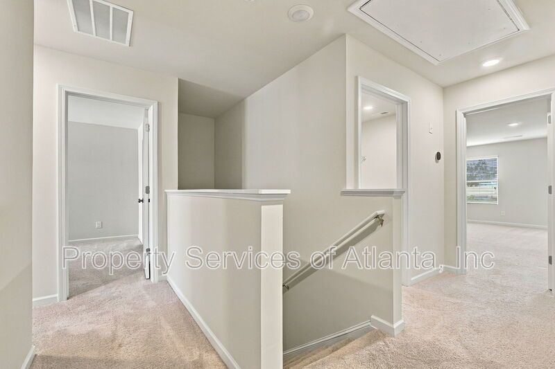 Flowery Branch - 3BR/2.5BA Townhouse - Includes Landscaping - SEE SPEC property image