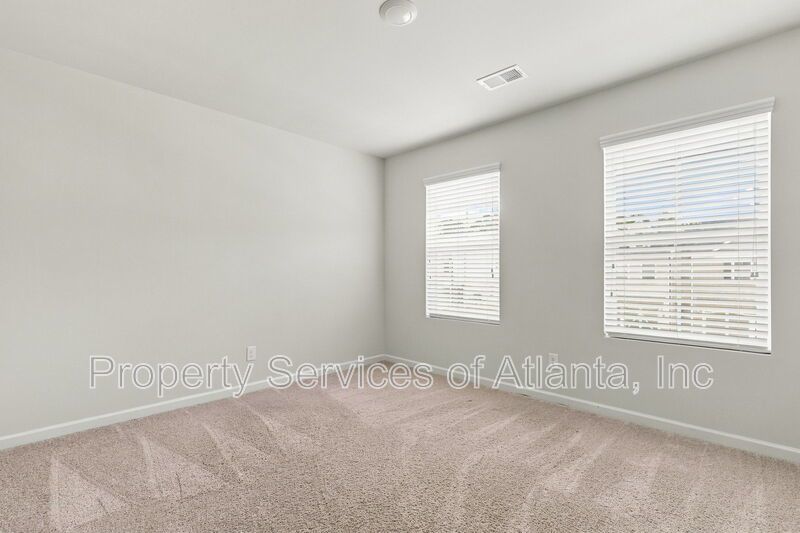 Flowery Branch - 3BR/2.5BA Townhouse - Includes Landscaping - SEE SPEC property image